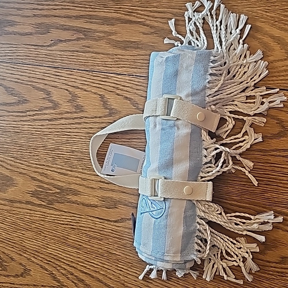 VS Beach Blanket